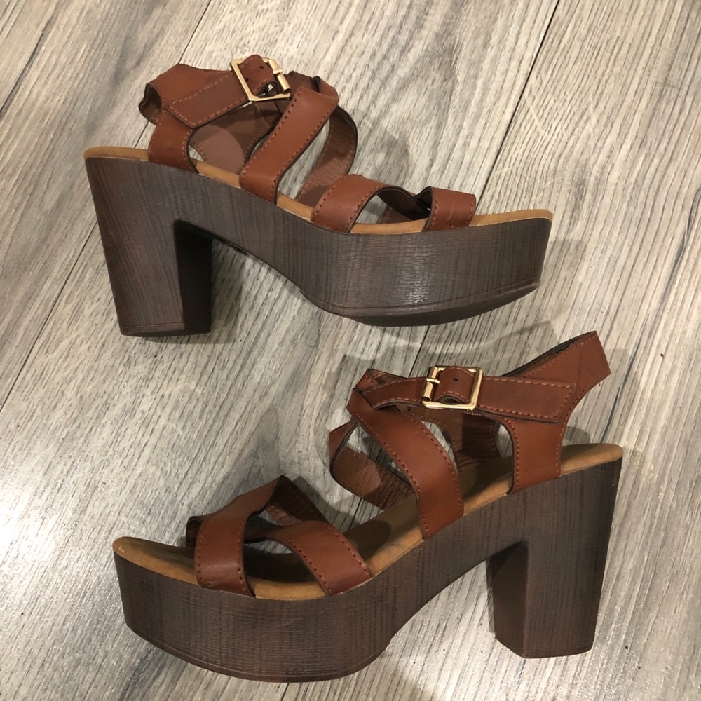 Top Moda Ankle Strap Buckle Platform Sandal Heels 7.5 Brown